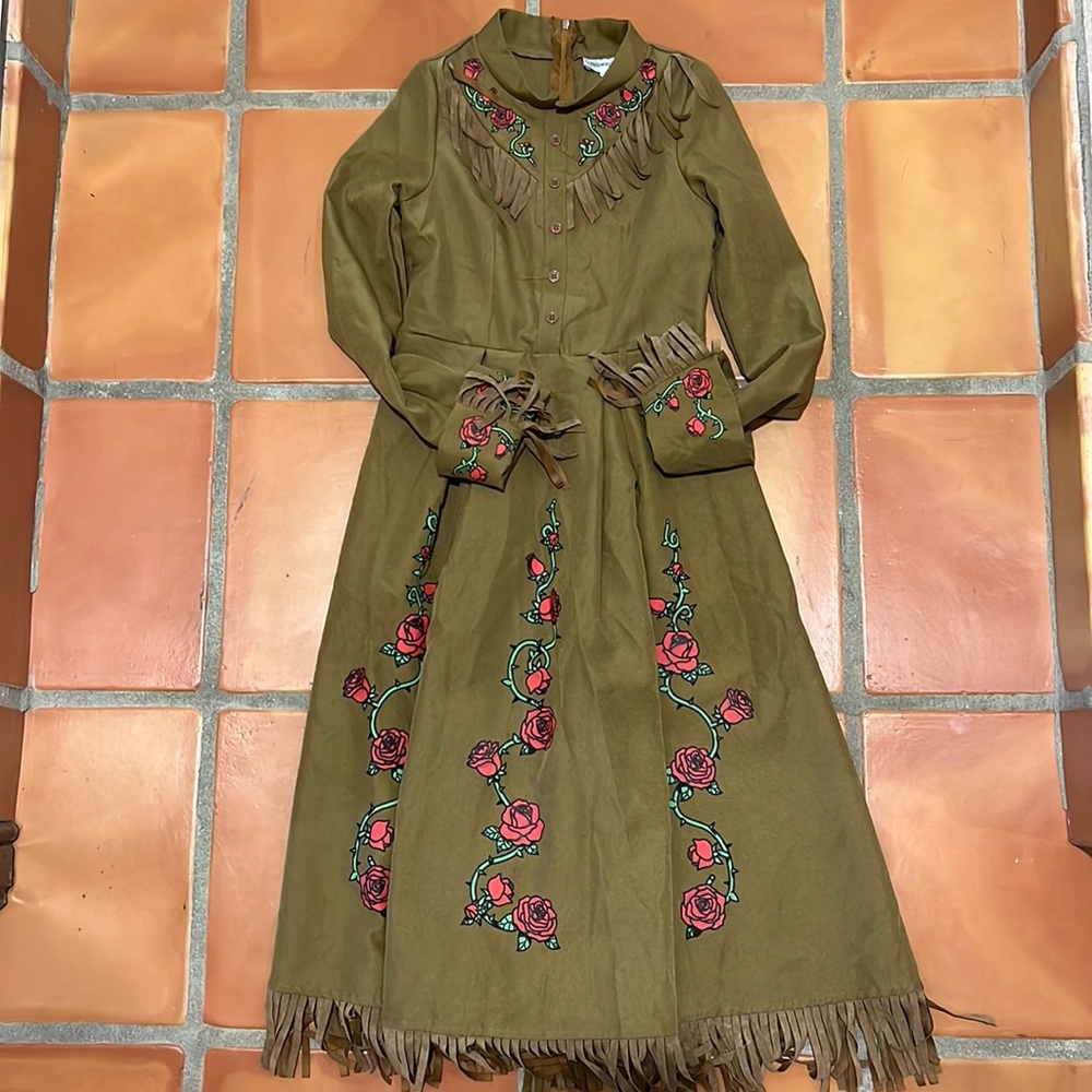 Annie Oakley kids costume. Medium